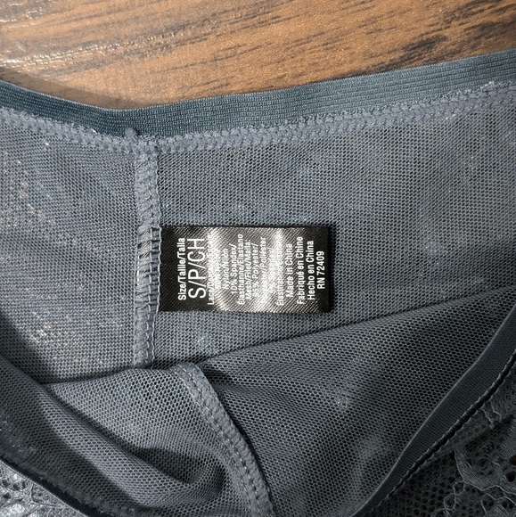 Gray lace bra and panties matching set - NWT - Picture 5 of 5